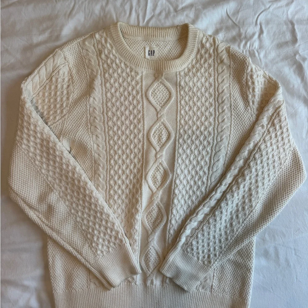 GAP Off-White Textured Knit Sweater - Picture 1 of 3